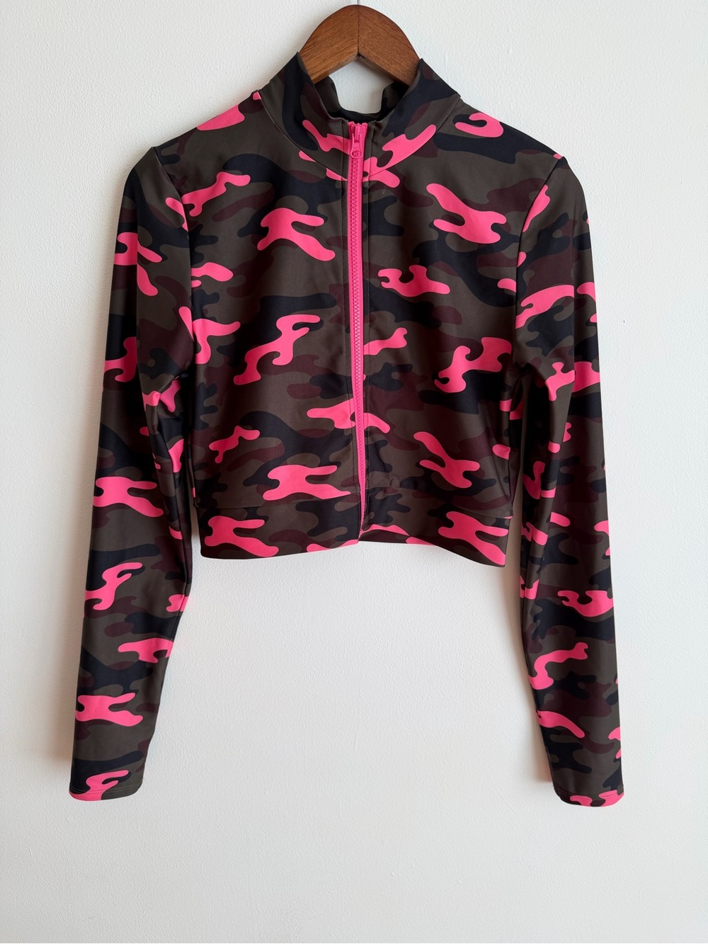 Nova Sport Fashion Nova Pink Camo Full Zip Cropped Jacket Mock Neck XL